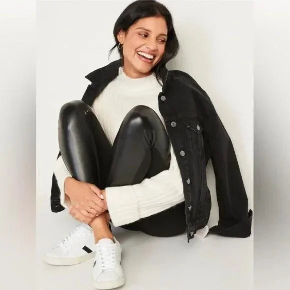 NWT Old Navy High-Waisted Faux-Leather Front-Panel Leggings - Picture 4 of 8